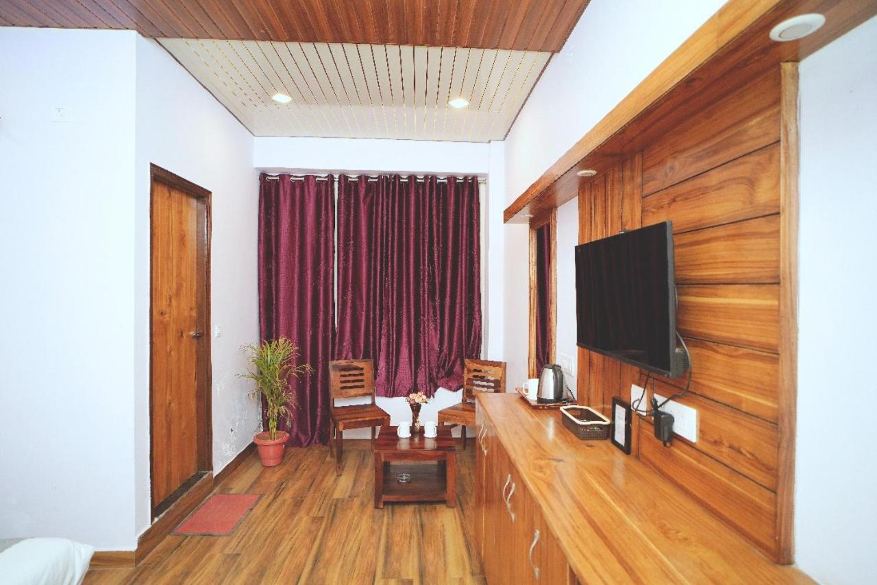 Hotel Kasauli View Cafe Restaurant Open Terrace Mountain View Exterior foto