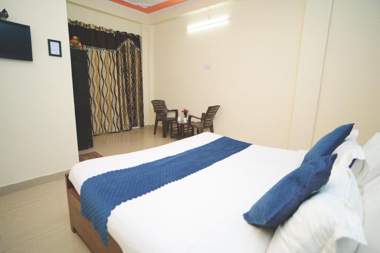 Hotel Kasauli View Cafe Restaurant Open Terrace Mountain View Exterior foto